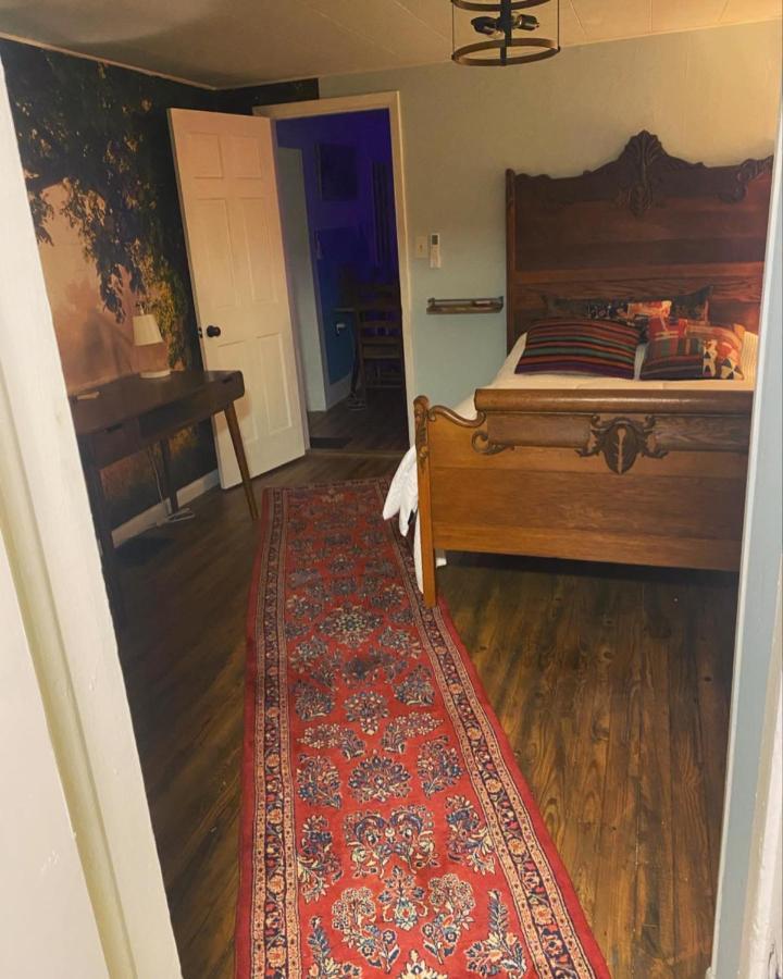 Boho-Chic Retreat - Unit 3 Apartment Bloomington Ngoại thất bức ảnh
